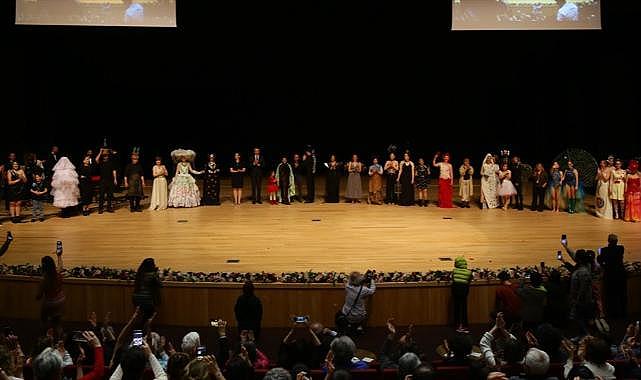 Büyükşehir’den muhteşem cam giysi defilesi