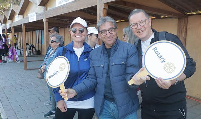 Dokuz Eylül Rotary Maraton İzmir’de depremzedeler için koştu