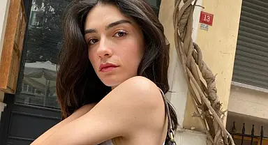 Hazar Ergüçlü ve Ekin Koç arkadaşlıktan aşka yelken açtı!