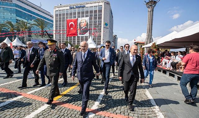İzmir'de 19 Mayıs coşkusu