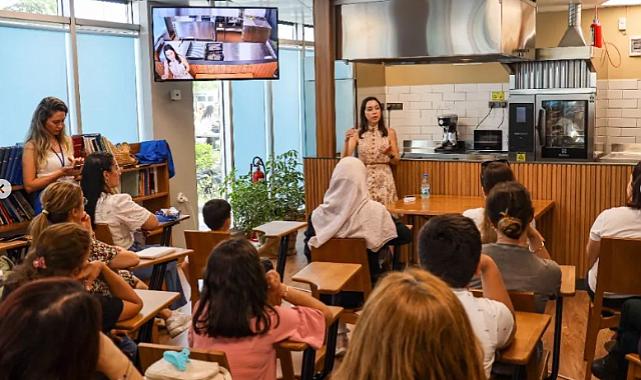 Karşıyaka&#039;da Glutensiz Yaşam Şenliği Düzenlendi
