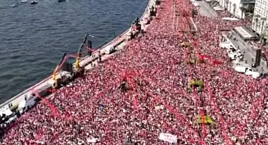 Kılıçdaroğlu’nu, Gündoğdu Meydanı’nda yüzbinler karşıladı