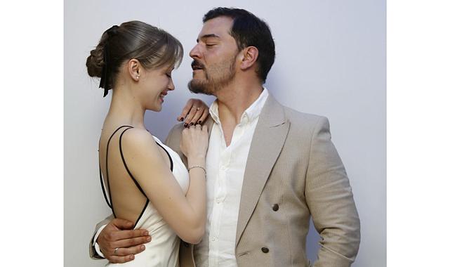 Kuruluş Osman'ın oyuncuları Buse Arslan ve Çağrı Şensoy'dan nişan kararı