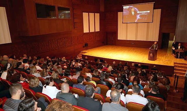 Manas: “Yapay zeka yöneticileri geliyor”