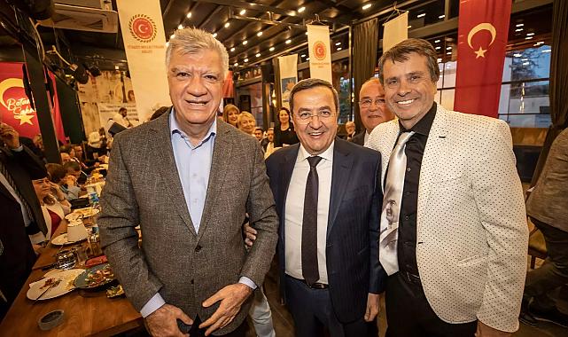 Narlıdere’de vefa gecesi: İzmir’e hizmet edenler bir araya geldi