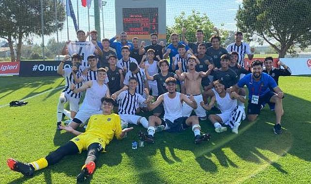 Nazilli Belediyespor'da U17 sevinci