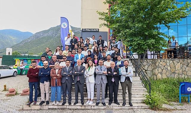 PAÜ'de Büyükşehir Belediyesi Gençlik Noktası açıldı