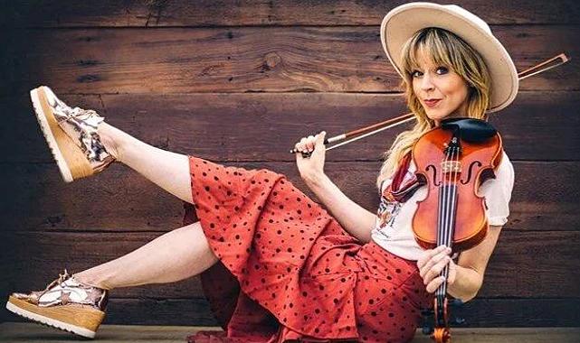 Ünlü keman virtüözü Lindsey Stirling Türkiye'ye geliyor