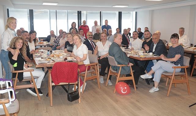 Yeni dernek merkezinde 19 Mayıs’ı kutladılar