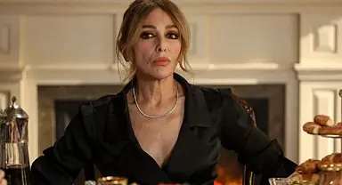 "Yüz Yıllık Mucize" dizisinin Sürreyya'sı Zerrin Tekindor'a onur ödülü verilecek