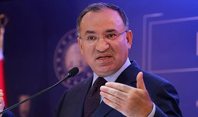 AKP'nin Meclis Başkanvekili Bekir Bozdağ