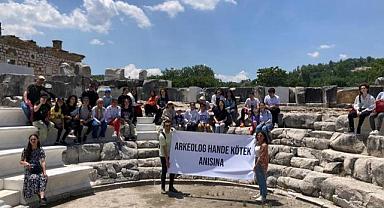 Arkeolog Hande Kötek Özlemle Anıldı