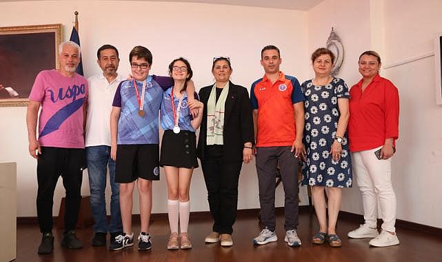 Madalyalı Otizmli Gençlerden Başkan Çerçioğlu'na Teşekkür Ziyareti