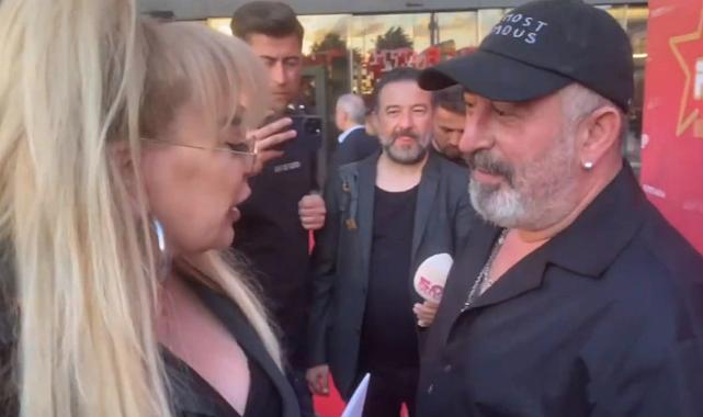 Ödül töreninde gergin dakikalar! Cem Yılmaz geldiği için röportajı yarıda kesilen Zerrin Özer ateş püskürdü: Akıllı olacaksınız
