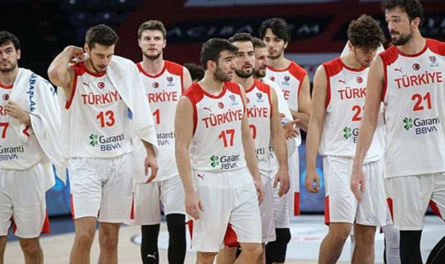 A Milli Takım&#039;da kadro krizi!