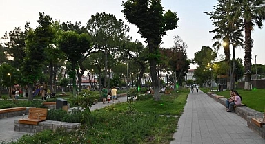 Akhisarlılar Şehit Necdi Şentürk Parkı'nı Çok Beğendi