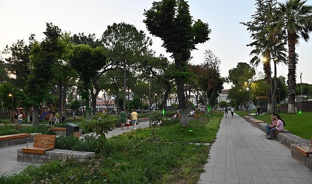 Akhisarlılar Şehit Necdi Şentürk Parkı'nı Çok Beğendi