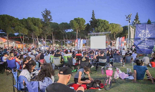 Aydın Büyükşehir Belediyesi&#039;nin sinema geceleri beğeni topluyor