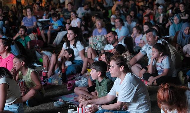 Aydın Tekstil Park&#039;ta Sinema Geceleri Başladı