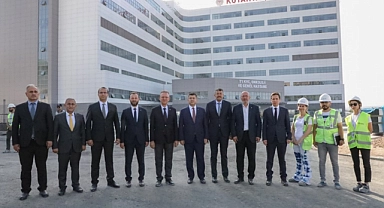 Bakan Yardımcısı Kırbıyık ve Başkan Işık'tan Şehir Hastanesi'nde inceleme