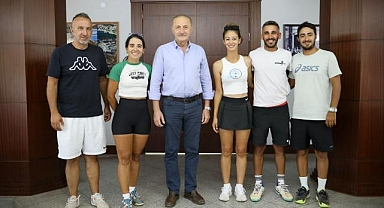 Başarılı sporculardan Başkan Atabay'a ziyaret