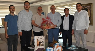 Başkan Ergün Kula Heyetini Ağırladı