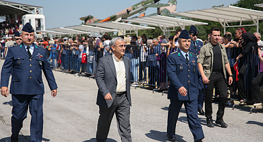 Başkan Işık yemin törenine katıldı