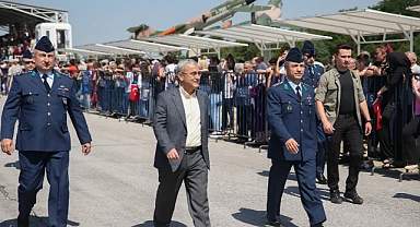 Başkan Işık yemin törenine katıldı