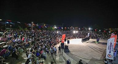 Büyükşehir'in kültür şenliği kentin dört bir yanında