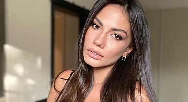 Demet Özdemir yeni sevgilisi ile ilk fotoğrafını paylaştı