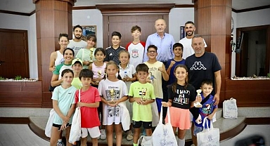 Didimli tenisçilerden Atabay'a ziyaret