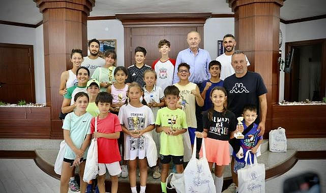 Didimli tenisçilerden Atabay'a ziyaret