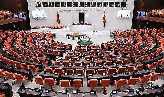 Emekli maaşlarına yüzde 25 zam teklifi TBMM'de kabul edildi!