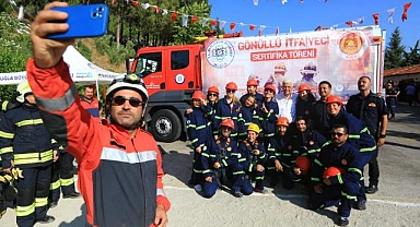 Gönüllü İtfaiyeciler Sertifikalarını aldı