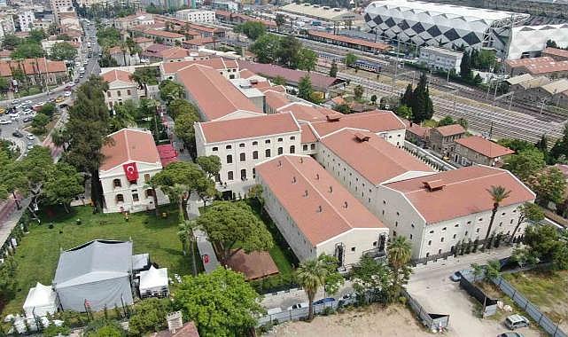 İzmir Kültür Sanat Fabrikası Egeli turizmcileri ağırladı