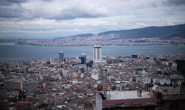 İzmir, Uluslararası Avrupa Demokrasi Başkenti Şehirler Ağı'na Katıldı