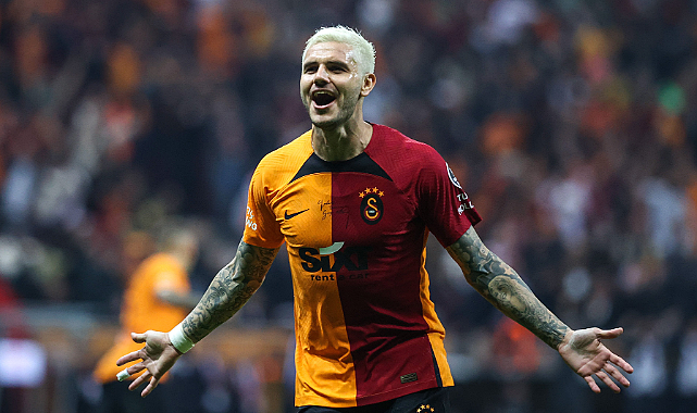 Mauro Icardi ve ailesi İstanbul'a gelmek üzere yola çıktı