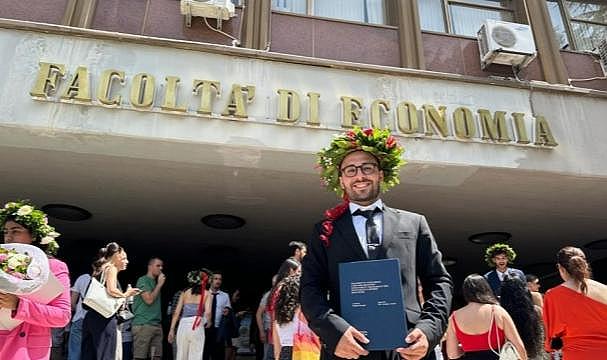 Menderes&#039;in Köyünden İtalya&#039;ya Uzanan Başarı Öyküsü