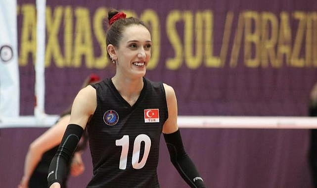 Milli Yıldız Selinay Akçin Manisa BBSK'da