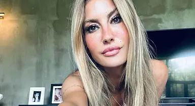 Ünlü manken Çağla Şıkel'in aşkı kısa sürdü
