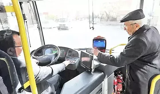65 yaş üstüne ücretsiz ulaşım sona mı erdi? 65 yaş üstüne otobüsler ücretli oluyor