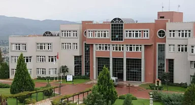 ADÜ'de 2 fakültenin dekanı değişti