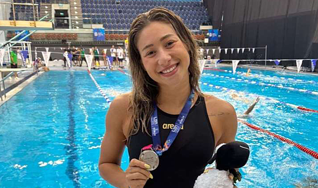 Aleyna Özkan, 23 Yaş Altı Avrupa Yüzme Şampiyonası&#039;nda gümüş madalya kazandı