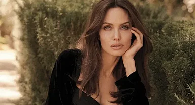 Angelina Jolie kariyer değişikliğine mi gidiyor ?