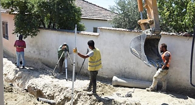Apak'ın 17 milyonluk alt ve üstyapı yatırımı devam ediyor