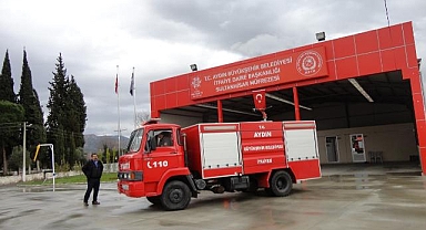 Aydın Büyükşehir Belediyesi İtfaiyesindenden Didim'deki yangına zamanında müdahale