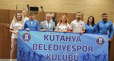 Başarılı sporcularımız ödüllendirildi