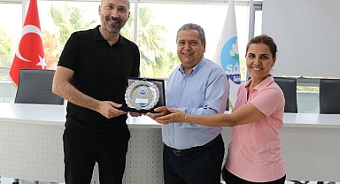 Başkan Arıkan'dan emekli personele anlamlı veda