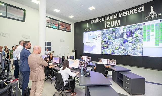 Başkan Soyer mesaiye İzmir Ulaşım Merkezi’nde başladı