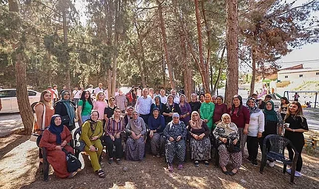 Başkan Zolan Çivrilli hemşehrileriyle kucaklaştı